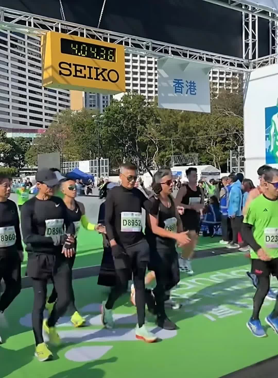 香港举行马拉松比赛，勇士表现压倒性的简单介绍