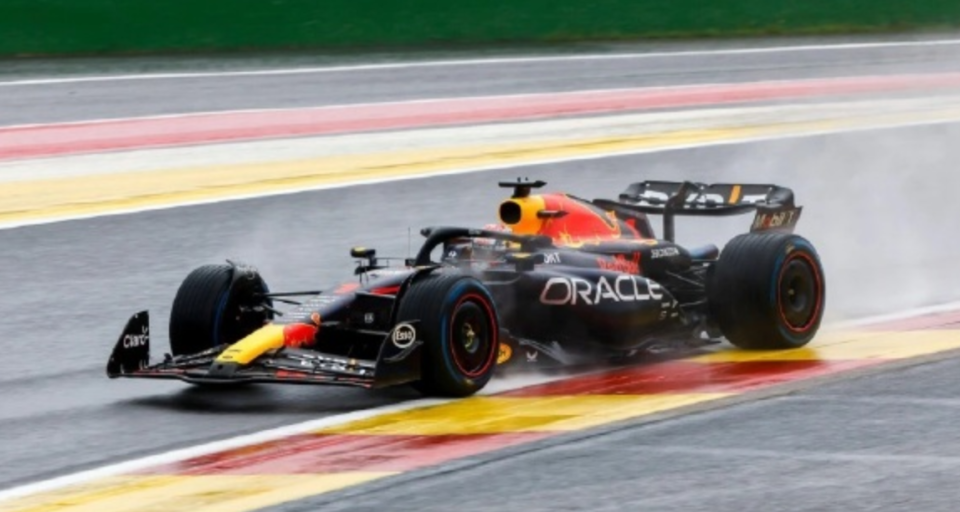 包含红牛车队险胜迈凯伦,周冠宇惊艳四座的词条 包含红牛车队险胜迈凯伦,周冠宇惊艳四座的词条