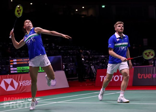 法国队完胜日本队,安赛龙带队取胜 法国队完胜日本队,安赛龙带队取胜