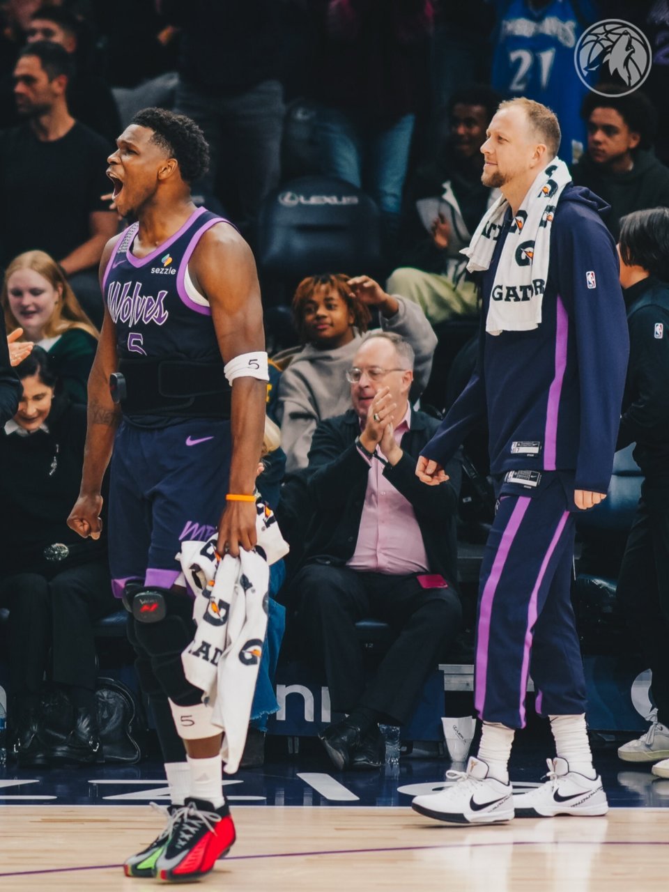 太阳翻盘雄鹿,戈贝尔高光表现 太阳翻盘雄鹿,戈贝尔高光表现